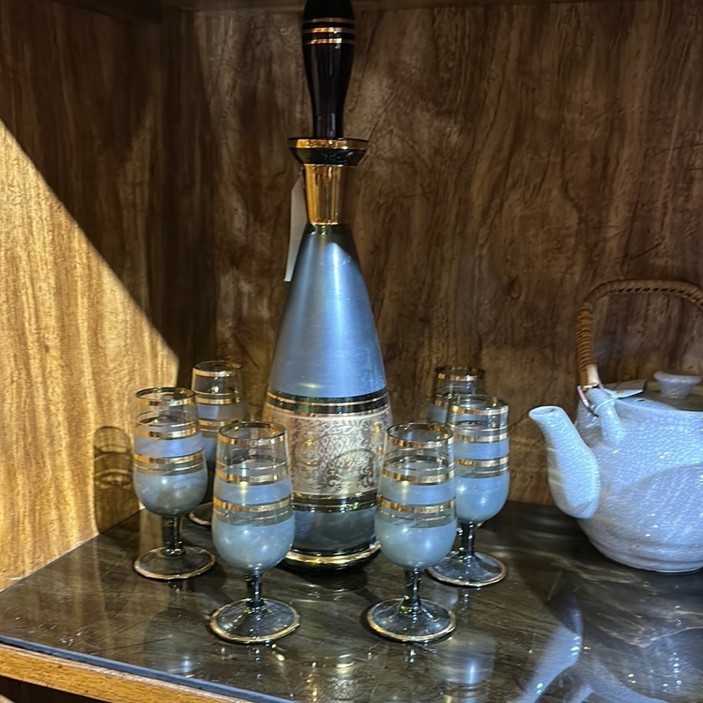 1970’s MCM gray and Gold Decanter Set of 6 glasses
